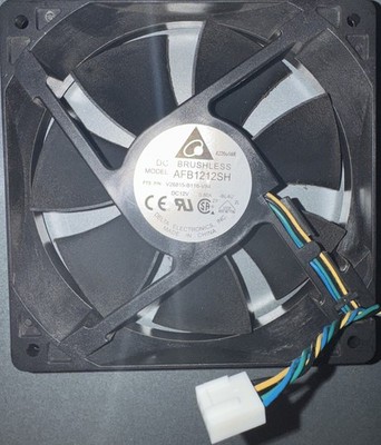 Delta AFB1212SH 120x120x25 120mm 4Pin PWM Server/Workstation Lüfter