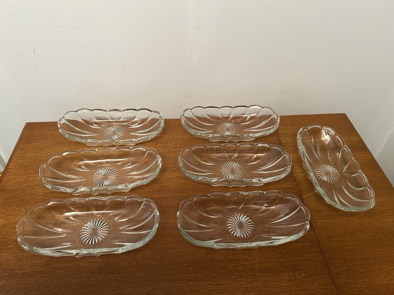 SEVEN VINTAGE OBLONG GLASS RELISH/CONDIMENT ICE CREAM BANANA SPLIT DISH 8”