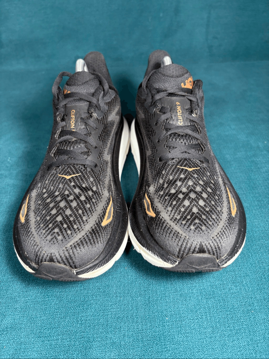 Hoka One One Clifton 9 Black/orange athletic shoes women’s size 9 thumbnail 4