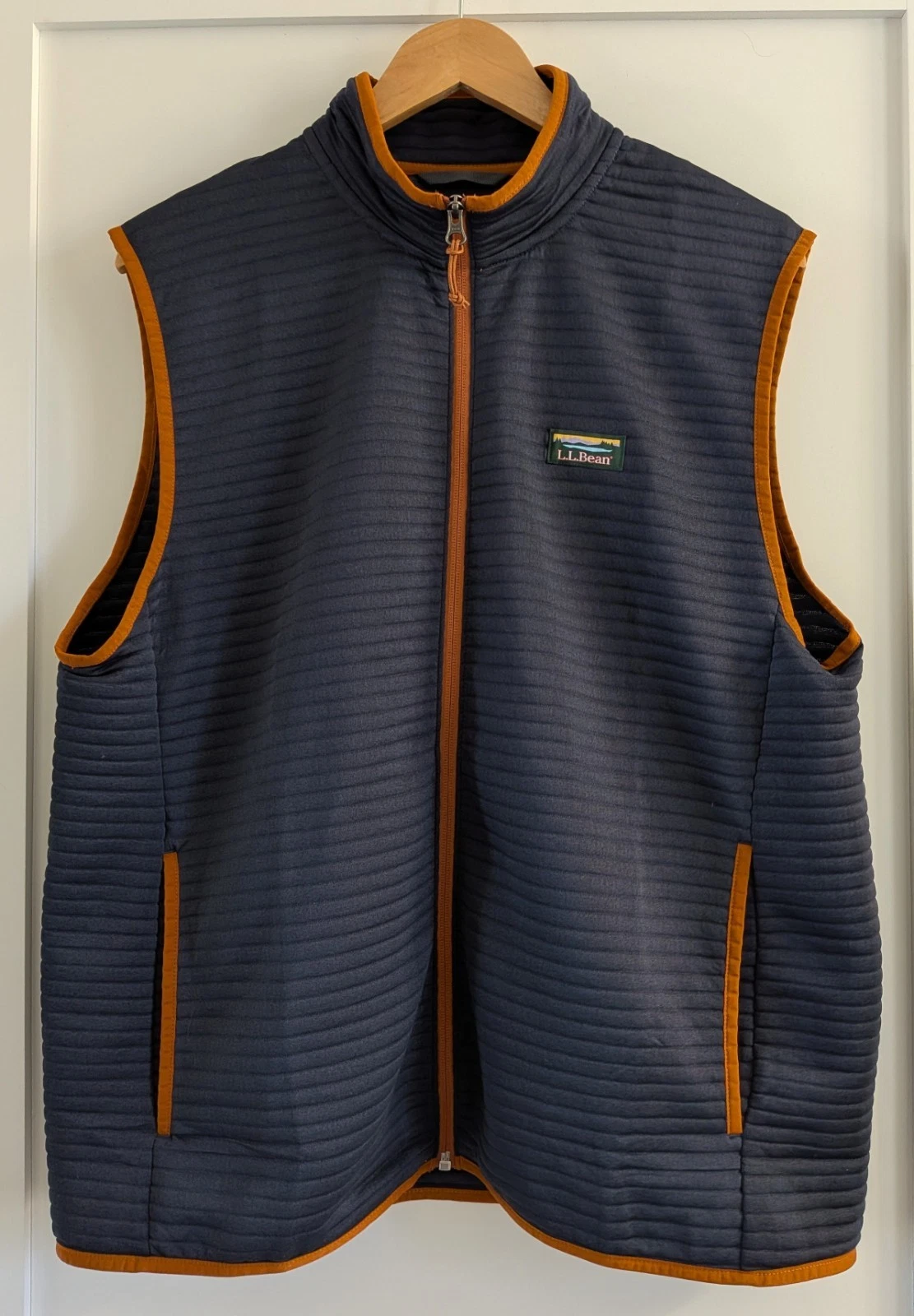 L.L. Bean Vest Men's L Airlight Slightly Fitted Full Zip Quilted Hike 513274