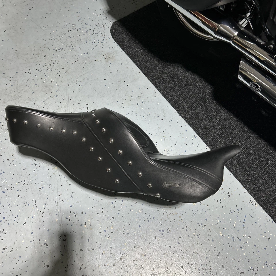 Сиденье Saddlemen Harley Davidson 12159 ДЛЯ HARLEY TOURING 2008-2016 - Изображение 2 из 4