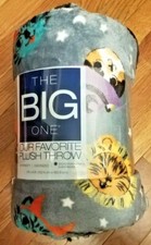 The Big One Super Soft Throw Blanket Halloween Cats Gray 5ft x 6ft - NEW