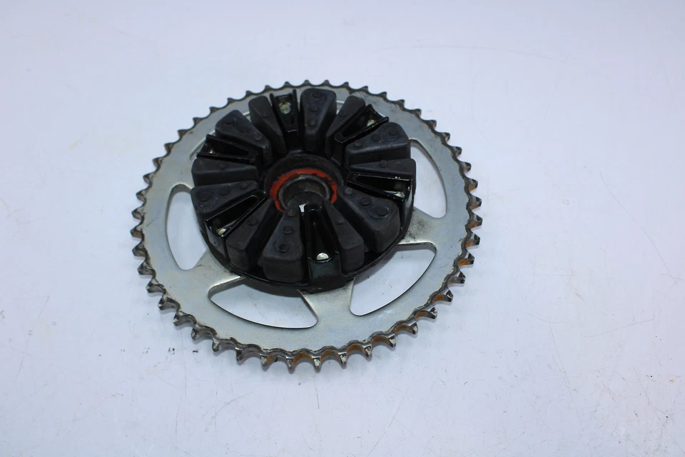 Yamaha YZF R1 2009 piñón trasero 5SL-25366-00-00 Foto 4 de 4