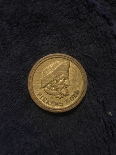 vintage wooden coin pirates gold pieces of eight 1634 100toy