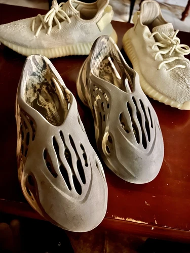 Size 8 - adidas Yeezy Foam RNNR MX Cream Clay