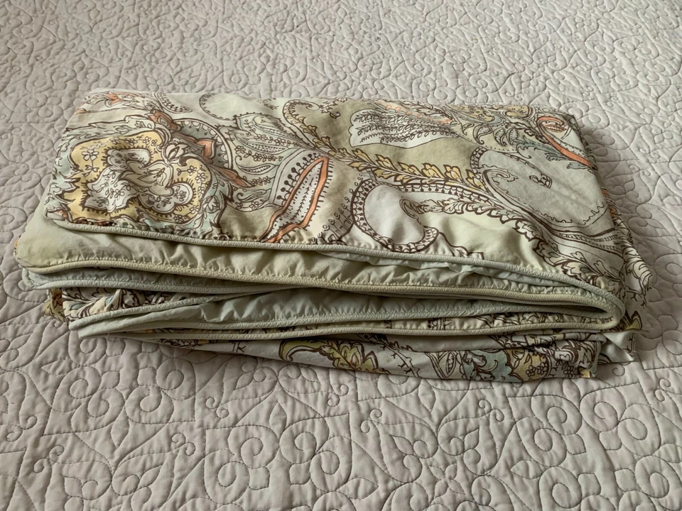 Raymond Waites Beige Pale Pastel Floral Paisley Zip Up Duvet Cover - SZ Queen - Image 4 of 4