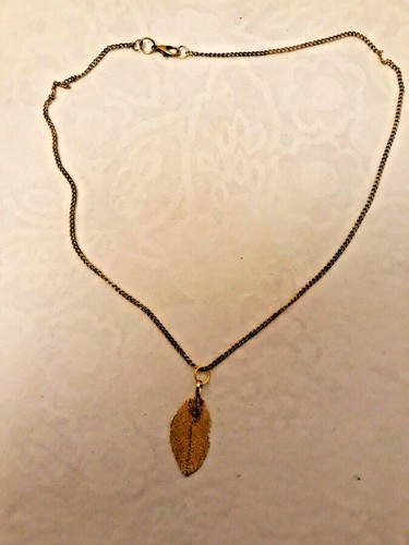 Chaîne Dorée Avec Pendentif Feuille D'arbre Véritable Plaqué Or - 41 Cm, Occasion