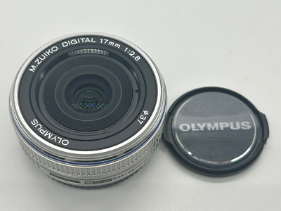 Olympus Pen Silver E-P2, Zoom Lens Kit Camera With 17mm f2.8