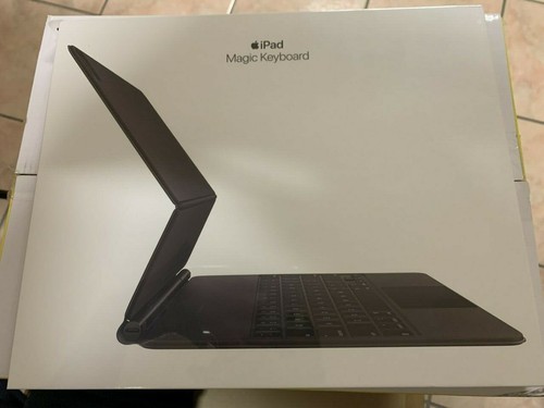 Apple MXQU2LL/A Magic Keyboard für 12,9 Zoll iPad Pro (4. Generation) - Neu