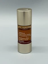 Clarins Paris - Radiance-Plus Golden Glow Booster Lightweight (0.5oz)