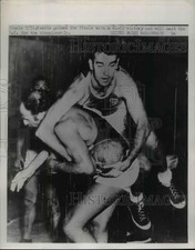 1952 Press Photo Russian vs USA in basketball game - net05437