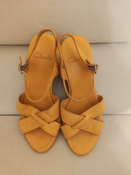 Women Clarks Heels Orange Suede 36.5