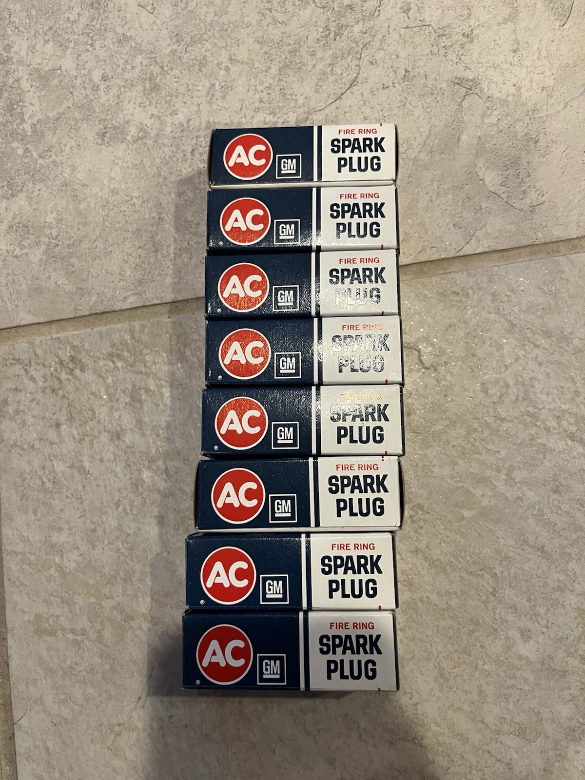 1 SET of NOS AC DELCO 44 Spark Plugs Green Rings GM 1559492 FACTORY 1977 