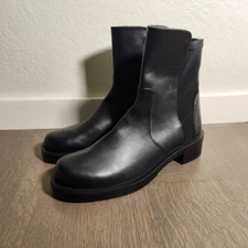 New $284 6 STUART WEITZMAN Boot Bootie Black Chelsea Leather Bold Round Toe B
