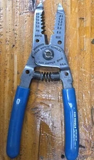 Klein Tools 1011 Wire Stripper Cutter with Open Spring