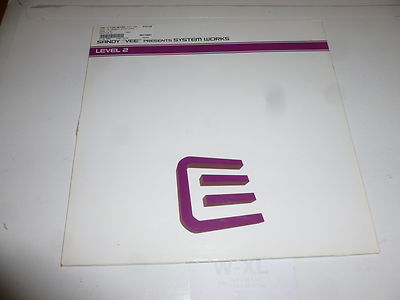 SANDY VEE Presents SYSTEM WORKS - Shake it up - 2005 UK 2-track 12'' vinyl single
