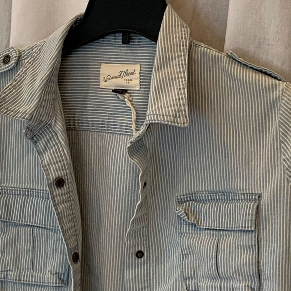 EUC Universal Thread Conductor Striped Print Mili… - image 3