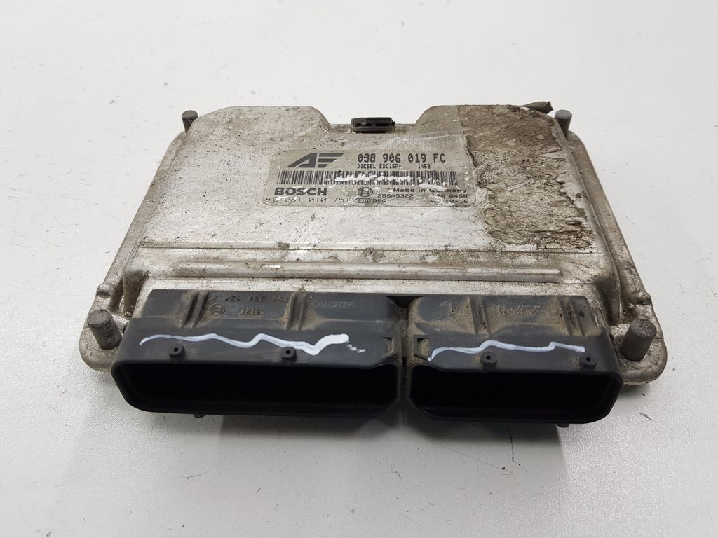 Volkswagen Sharan ECU Engine Control Module Unit 2284486443
