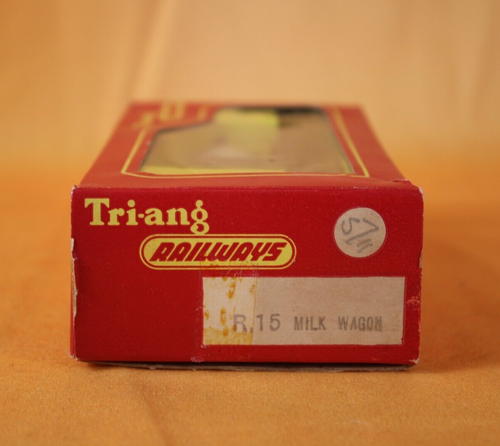 Triang R.15 OO Gauge/1:76 Scale Milk Wagon - UD Livery - Boxed - Picture 6 of 6