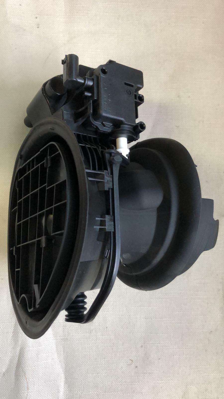 OEM MINI COOPER F56 MINI FUEL TANK FILL IN FLAP COVER POT