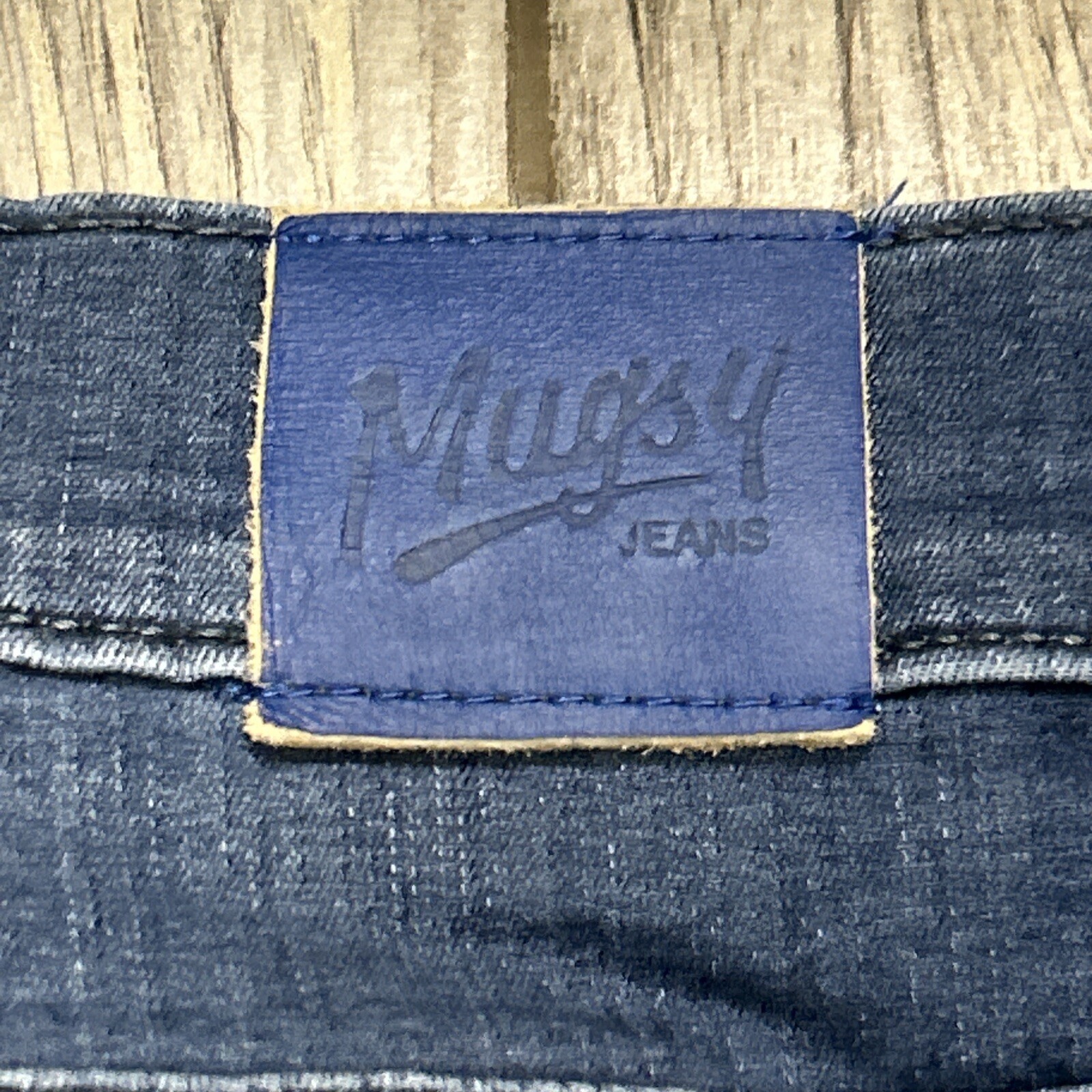 Mugsy Jeans Mens 36x32 Lake Shores FLX3NLA Blue Whiskers Comfort