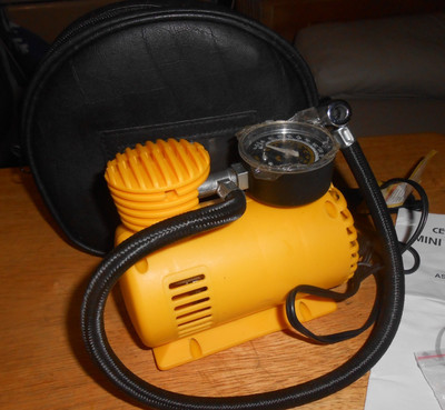 Central Pneumatic 250 PSI Mini Portable 12v Air Compressor Plug In Your Car