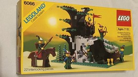 LEGO Castle: Camouflaged Outpost (6066) - Incomplete About 90% complete 