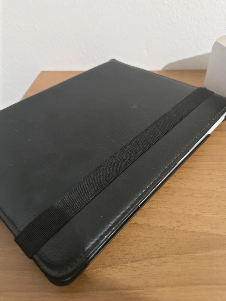 Apple iPad Air (1st generation) · 128GB · Cellular, foto 3 di 3