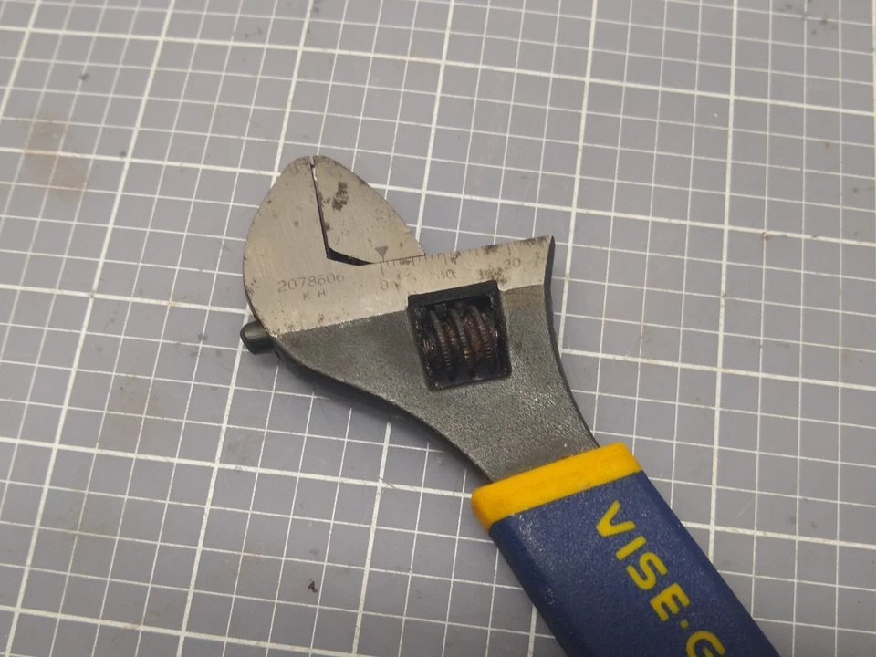 VISE-GRIP Irwin Llave Ajustable 6"/150 mm Mango Óxido Negro Foto 3 de 4