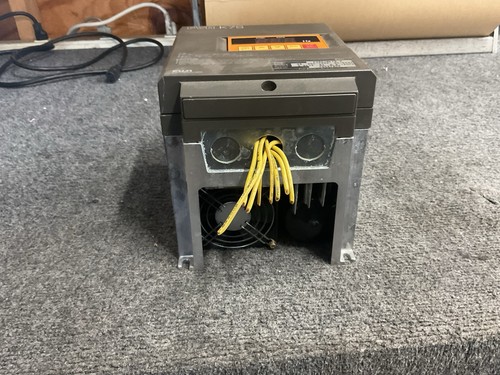 Fuji Electric FVR K7S Variable Frequency Drive FVR015K7S-2 200-230V 50/60Hz - Picture 3 of 10