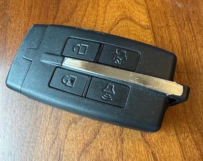 2011 Lincoln MKS Key Fob used (key has been cut) Great Condition