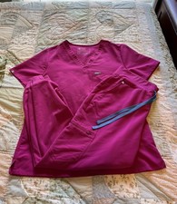 FIGS Raspberry Sorbet Scrub Set Womens L Catarina top Zamora High Waisted Jogger