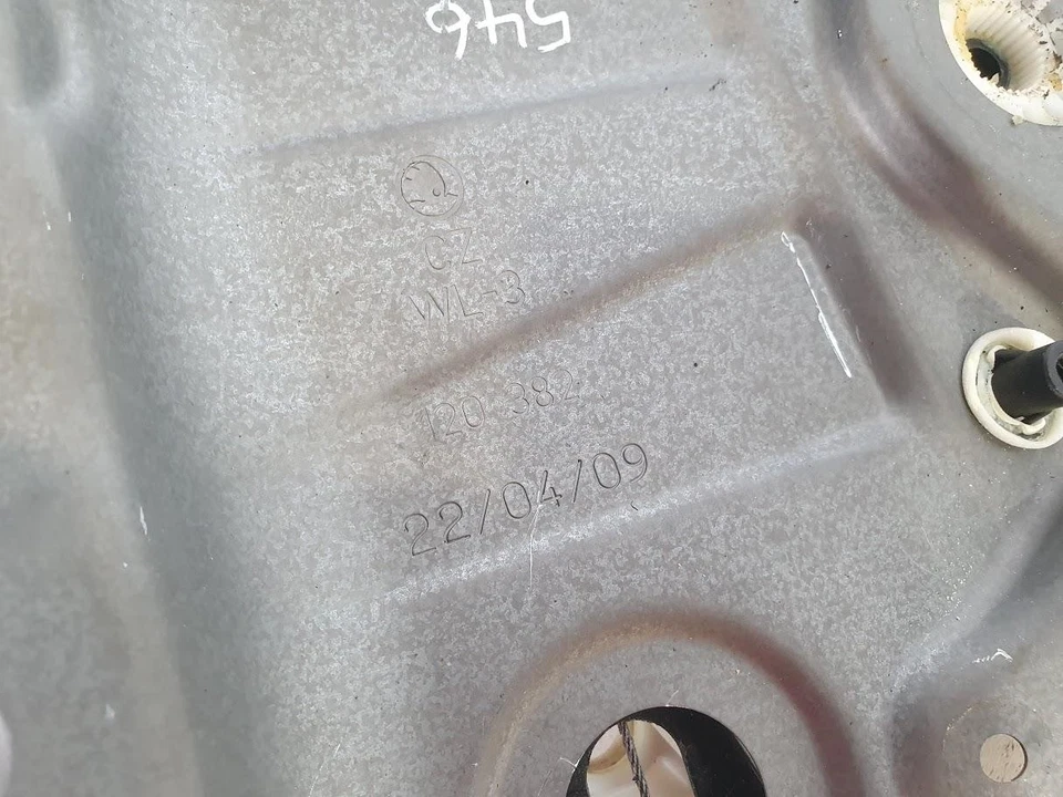 SKODA SUPERB RIGHT REAR DOOR REGULATOR ONLY, 03/09-12/15 09 - Image 3 of 4