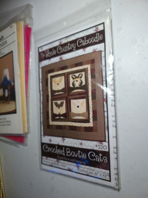 The  Whole Country Caboodle Paper Pattern Crooked Bowtie Cats