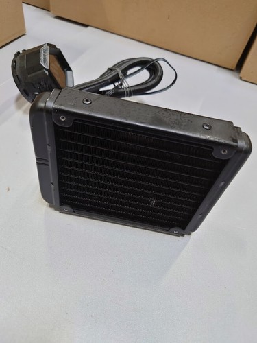 TUF Gaming CPU Liquid Cooler - Used, No Packaging/Accessories - Afbeelding 11 van 13