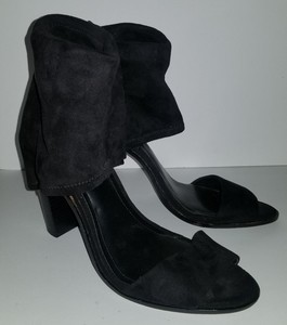 bcbg black suede booties