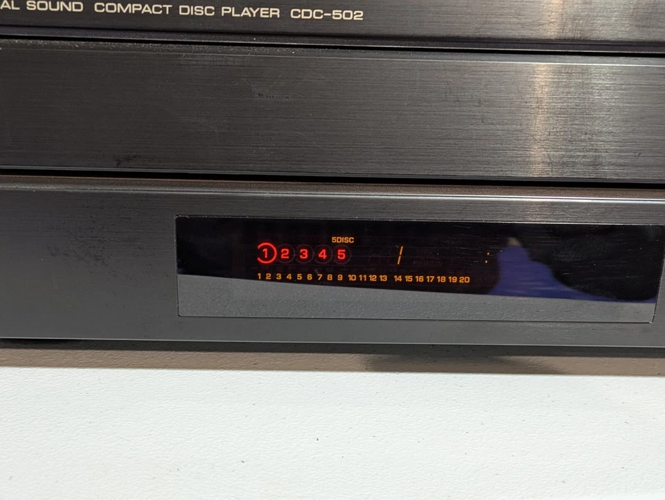 Reproductor de CD de disco compacto Yamaha CDC-502 con control remoto y manual *SOLO REPUESTOS o REPARACIÓN* Foto 2 de 4