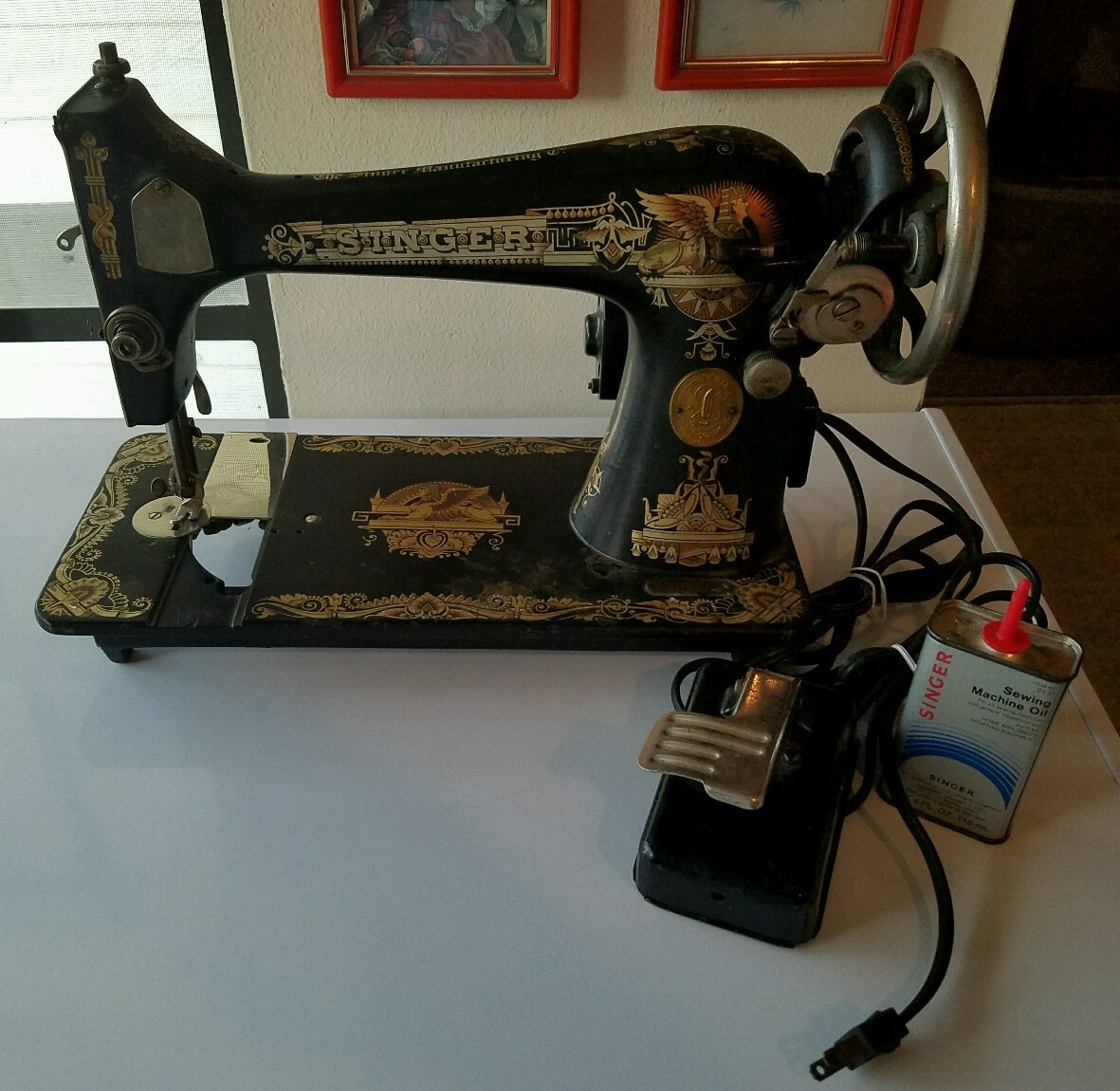 Antique Singer class127 Sphinx Treadle Sewing Machine AC307782