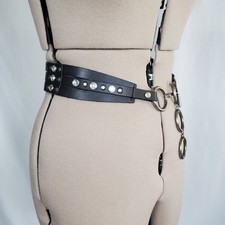 Vintage Bebe Women s Black Leather Belt M/L R...