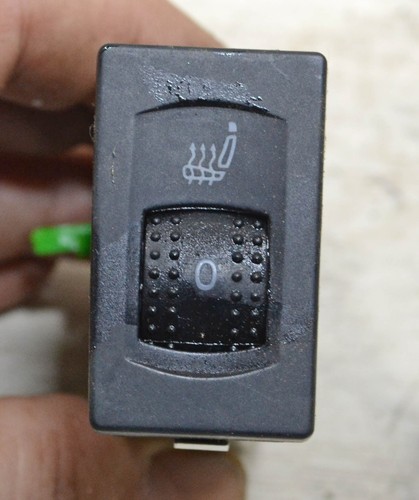 VW Passat 3BG Variant 4 Motion 00 Schalter Regler Sitzheizung LINKS #144569-G185