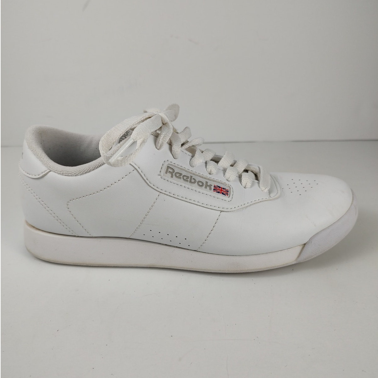 Reebok Classic Princess Womens Training Shoes Size 7.5 Activewear