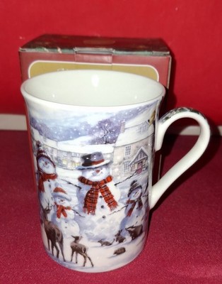 Schneemann Familie Tasse von Macneil Studios
