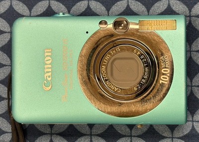 Canon PowerShot SD1200 IS 10MP Digital Camera With Battery, Charger, + SD Card
