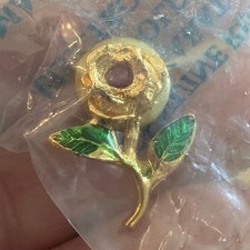 NEW Vintage Harriet Carter rose pin with genuine ruby 24 karat gold plated