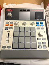 Akai MPC Sample Sampler  Sequencer Controller, 16 Pad Triggers, USB