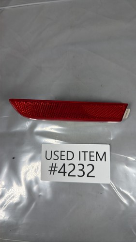 Right Rear Bumper Reflector Tail Lamp Lens for Audi R8 420.945.128