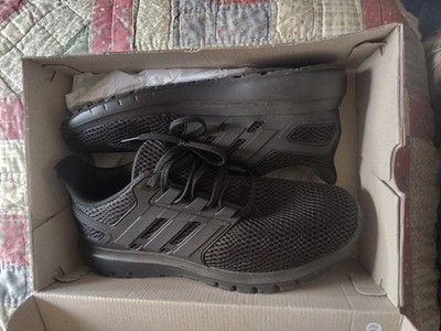 Size 10 - Adidas Ultimashow Triple Black