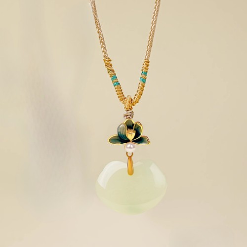 1Pc Natural Hotan Jade Chinese Style Pendant Jade Necklace Pendant Gift Women - Picture 4 of 5