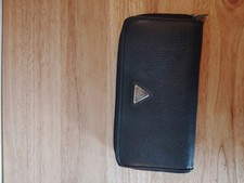 Black Women's Wallet Zip-Around Solid Pattern Zipper Accent Credit Card