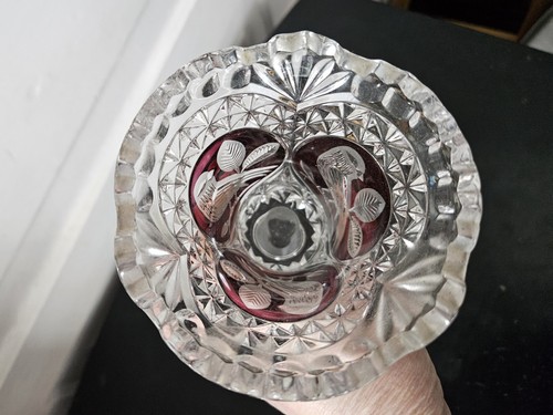 Vintage Hofbauer Engraved Red Bird Lead Crystal Vase 6" Tall - STUNNING - Picture 5 of 7
